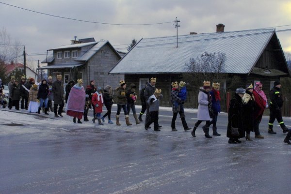 Zdjęcia z Orszaku Trzech Króli w Wiśniowej