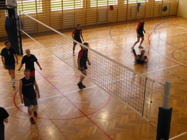Zdjęcia z XIV Turnieju Piłki Siatkowej o Puchar Starosty Strzyżowskiego