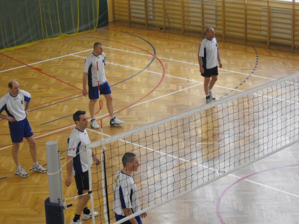 Zdjęcia z XIV Turnieju Piłki Siatkowej o Puchar Starosty Strzyżowskiego