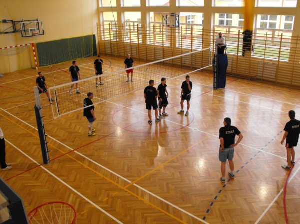Zdjęcia z XIV Turnieju Piłki Siatkowej o Puchar Starosty Strzyżowskiego