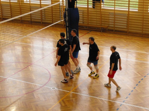 Zdjęcia z XIV Turnieju Piłki Siatkowej o Puchar Starosty Strzyżowskiego