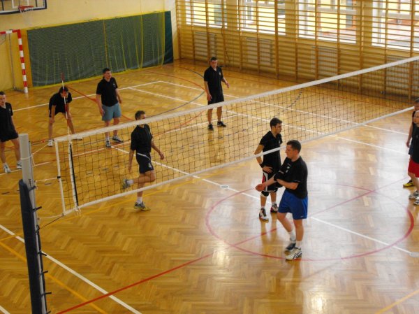 Zdjęcia z XIV Turnieju Piłki Siatkowej o Puchar Starosty Strzyżowskiego