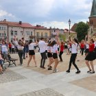 Modlitwa uwielbienia i taniec na strzyżowskim Rynku