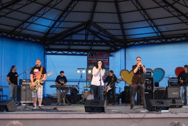 Galeria zdjęc z Dni Ziemi Frysztackiej 2013, koncert Sami