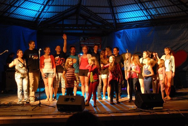 Galeria zdjęc z Dni Ziemi Frysztackiej 2013, koncert Sami