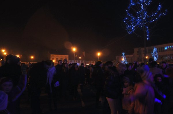 Zdjęcia z Sylwestra na rynku w Strzyżowie