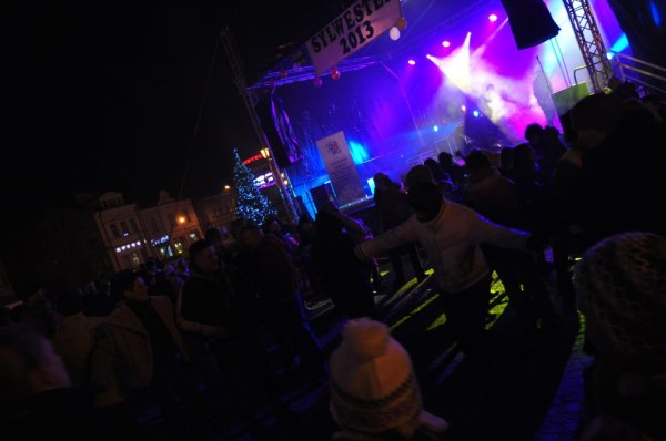 Zdjęcia z Sylwestra na rynku w Strzyżowie