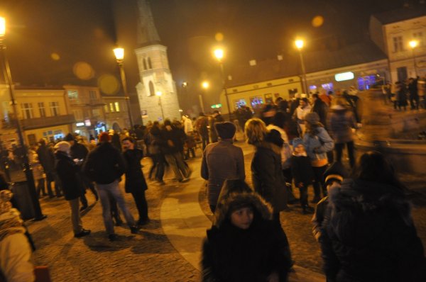 Zdjęcia z Sylwestra na rynku w Strzyżowie