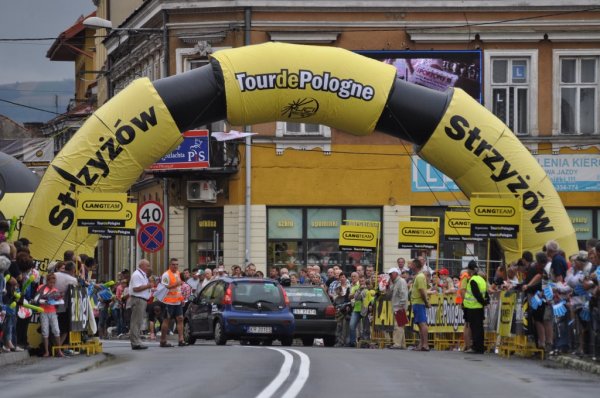 Tour de Pologne przez Strzyżow - fot. Tomasz Ciombor