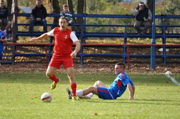 2013-10-06 Wisłok Strzyżów - LKS Pisarowce 1:2 (0:1) 