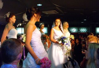 Prezentacja ślubnych sukni podczas II Edycji Targów Ślubnych.