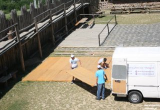 montaż podłogi w Stobiernej 