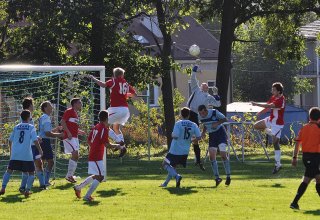 Galeria zdjęć z meczu Wisłoka Strzyżów - Fot. Tomasz Ciombor