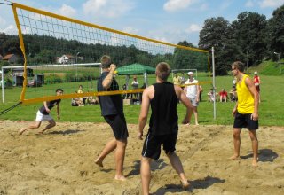 Otwarty Gminny Turniej Piłki Siatkowej Plażowej. Siatkówka plażowa na wysokim powiomie.