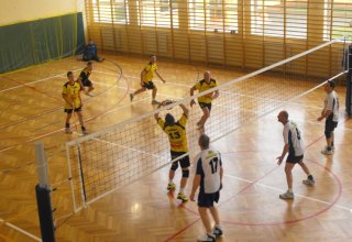 Zdjęcia z XIV Turnieju Piłki Siatkowej o Puchar Starosty Strzyżowskiego