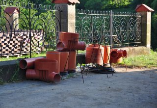 Zabezpieczanie osuwiska w Niewodnej