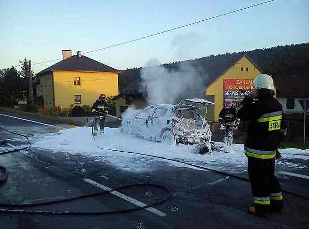pożar samochodu w babicy pożar samochodu