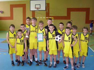 Gminny Turniej Halowej Piłki Nożnej Szkół Podstawowych we Frysztaku Zwycięzca turnieju - Frysztak II