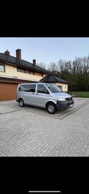 Wynajem Volkswagen Caravelle 2009r. Wersja 9 osobowa